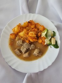 Bravčové stehno na rasci, Maruškine zemiaky